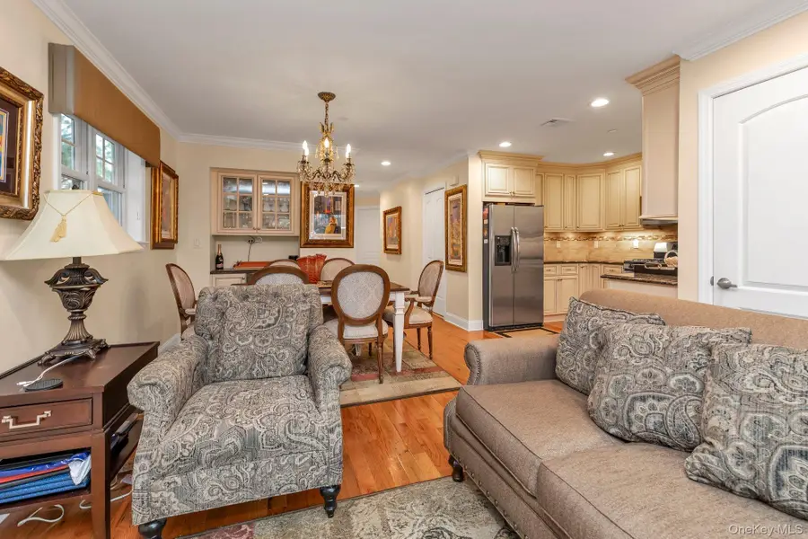 608 Carman Avenue #A13, Westbury, NY 11590 - #3