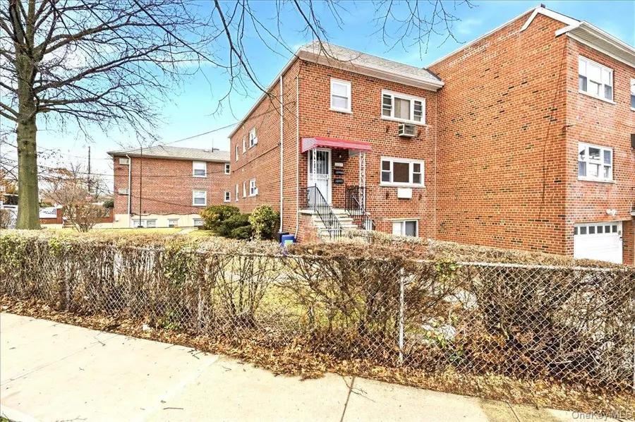 3227 Griswold Avenue, Bronx, NY 10465 - #2