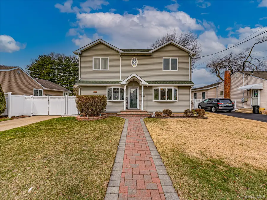 150 Park Lane, Massapequa, NY 11758 - #2