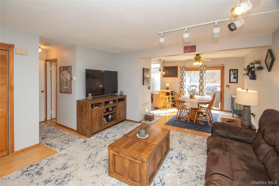 10 Franklin Place, Washingtonville, NY 10992 - #2