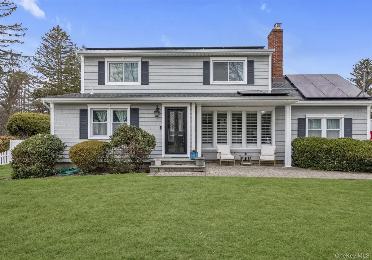 19 Alyssum Avenue, Huntington, NY 11743 - #1