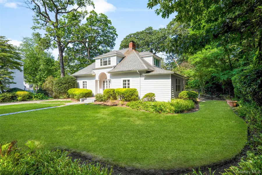 584 Forest Avenue, New Rochelle, NY 10804 - #2