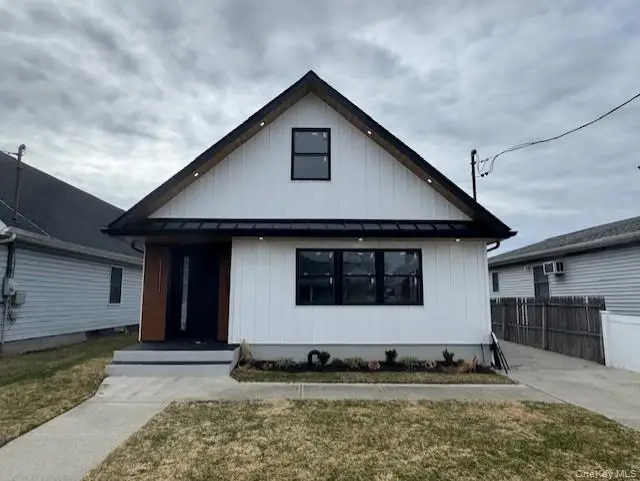 11 Bayview Avenue, Lawrence, NY 11559 - #2