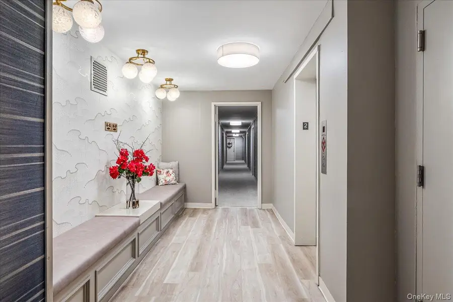 10 Lenox Road #2F, Rockville Centre, NY 11570 - #3