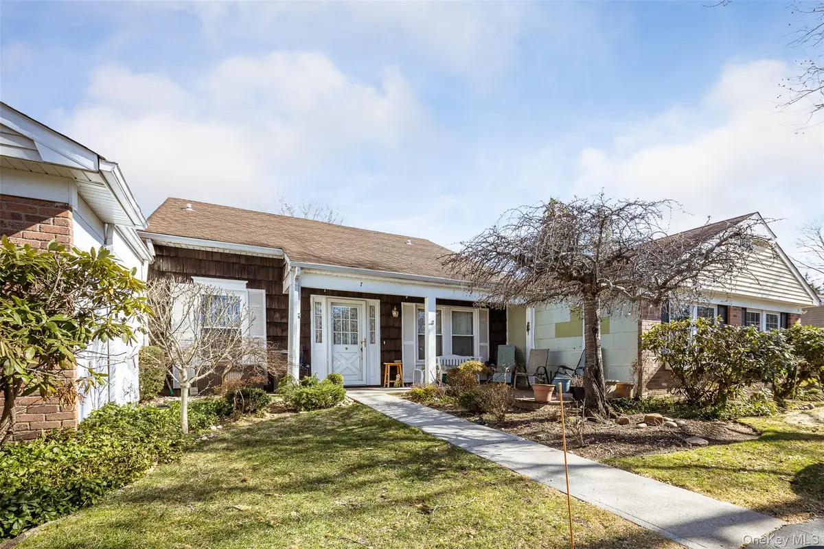 7 Cobblestone Way, Mount Sinai, NY 11766 - #1