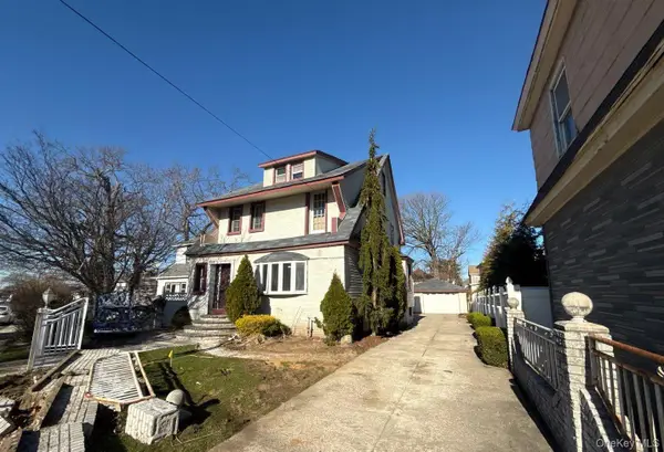 280 Lawrence Avenue, Lawrence, NY 11559