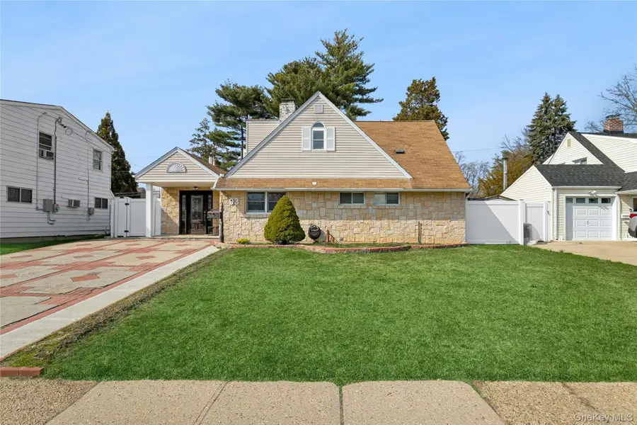 93 Hearth Lane, Westbury, NY 11590 - #2