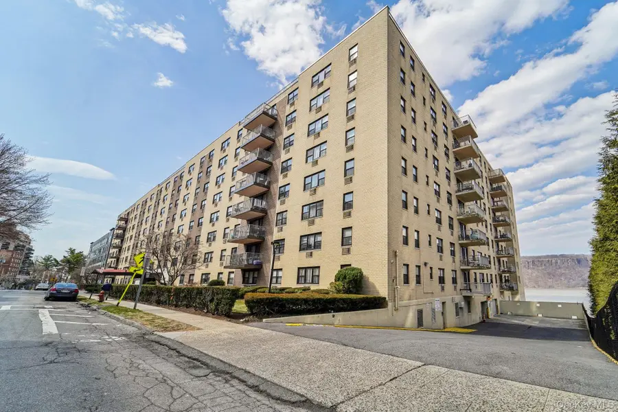 1085 Warburton Avenue #316, Yonkers, NY 10701 - #3