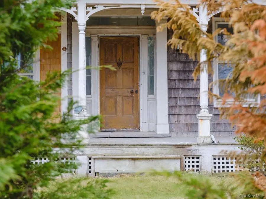 7220 Main Road, East Marion, NY 11939 - #3