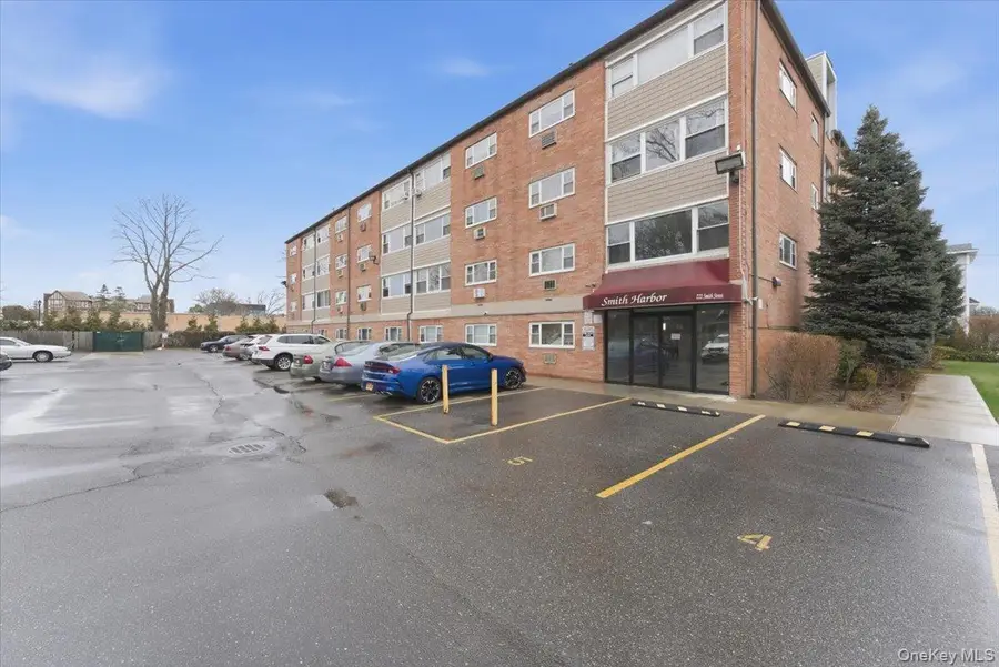 222 Smith Street #2E, Freeport, NY 11520 - #2