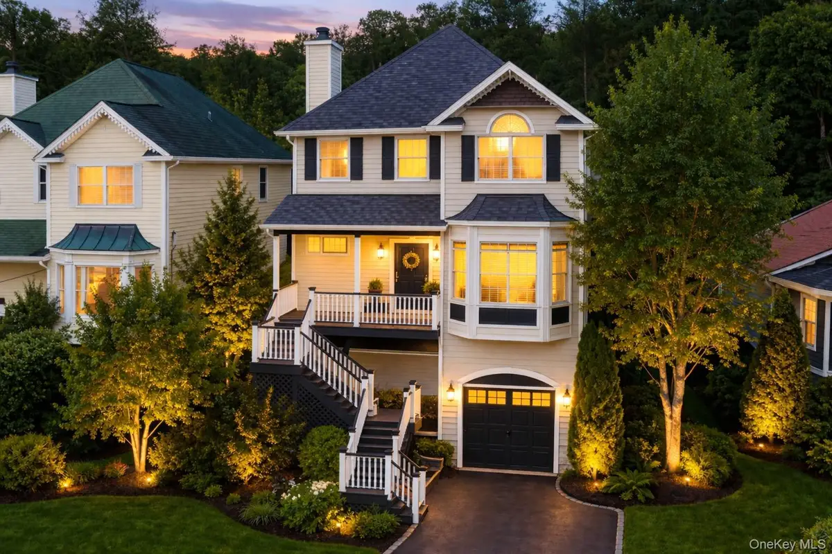 6 Valley Lane, Huntington, NY 11743 - #1