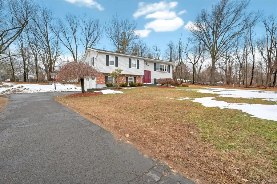 41 Montclair Avenue, Airmont, NY 10952 - #3