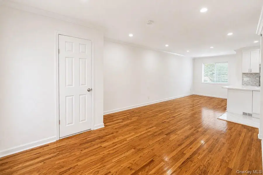 1249 E 223rd Street, Bronx, NY 10466 - #3