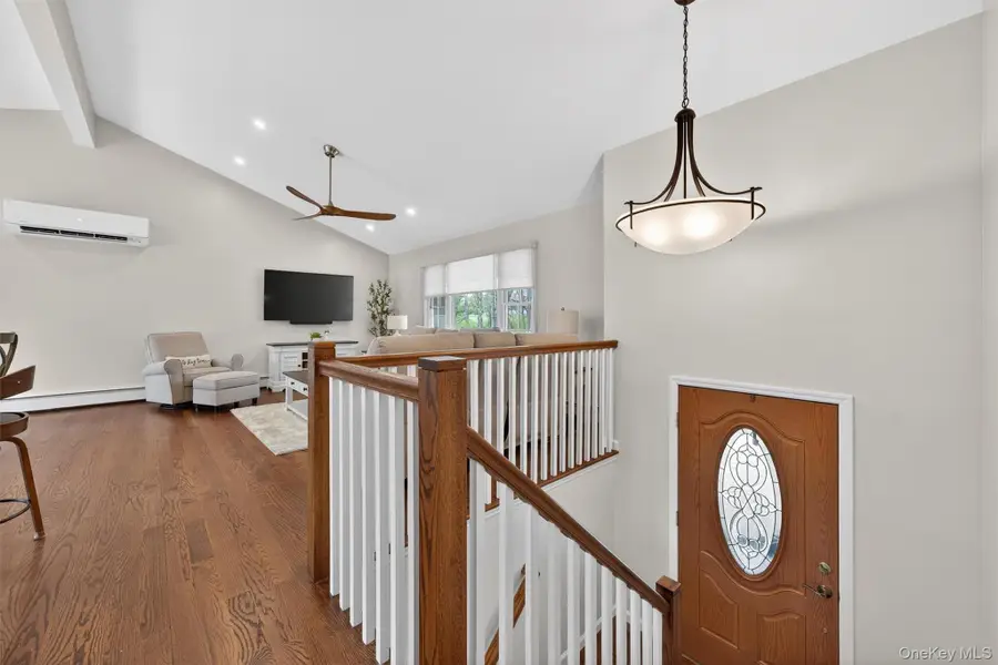 6 Viaduct Court, Salisbury Mills, NY 12577 - #2