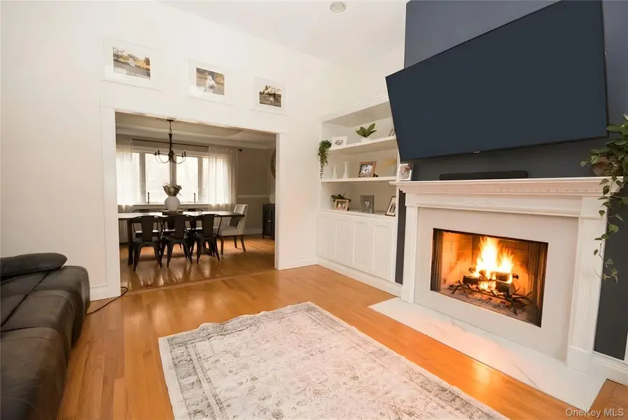 27 Ferndale Avenue, Miller Place, NY 11764 - #3