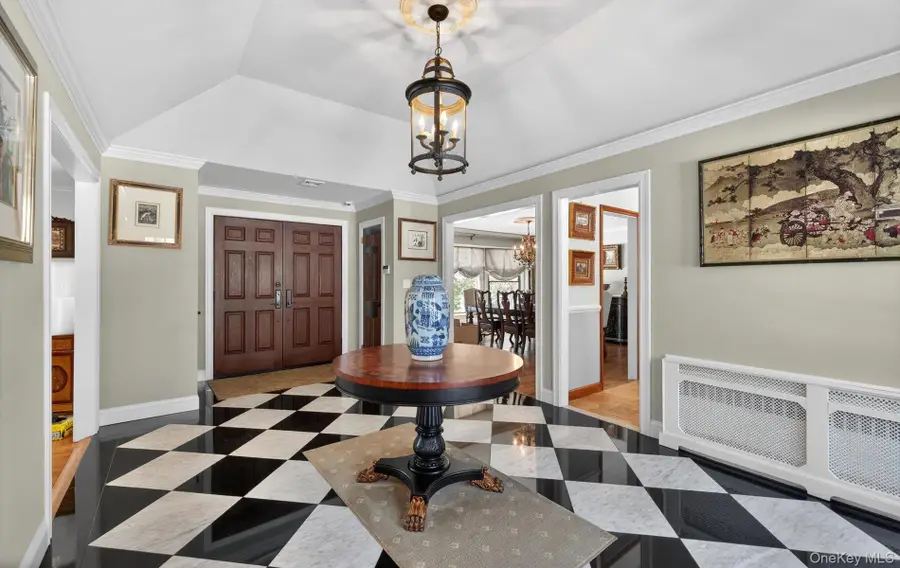 15 Tiber Road, Syosset, NY 11791 - #2