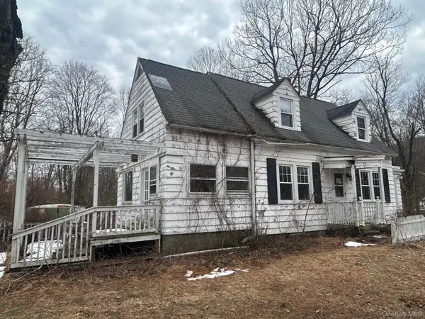 6 Erin Court, Cornwall, NY 12518