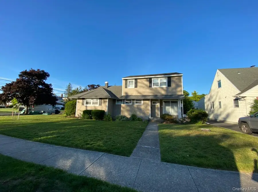 3251 Neptune Avenue, Oceanside, NY 11572 - #2