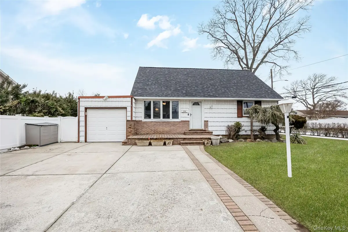 144 Broadway, Massapequa Park, NY 11762 - #1