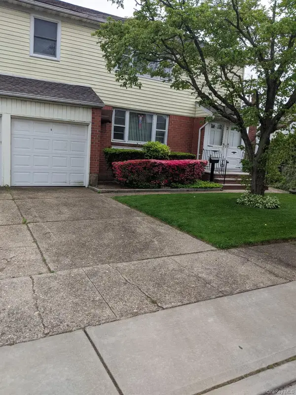 2 Charles Street, Floral Park, NY 11001