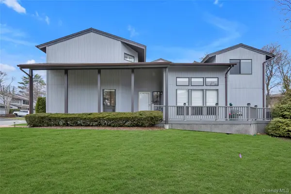 51 Foxwood Drive #51, Jericho, NY 11753