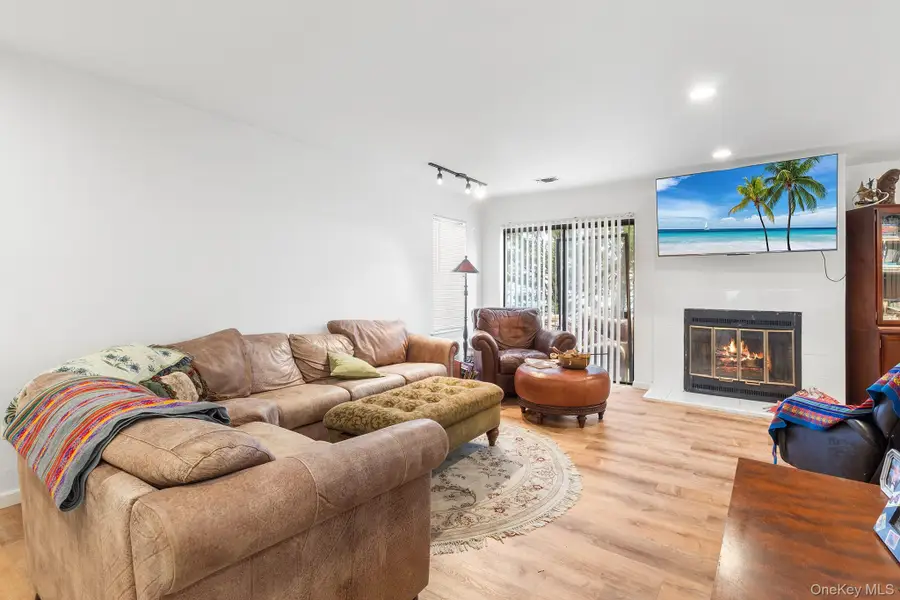 230 Aspen Court, Wantagh, NY 11793 - #3