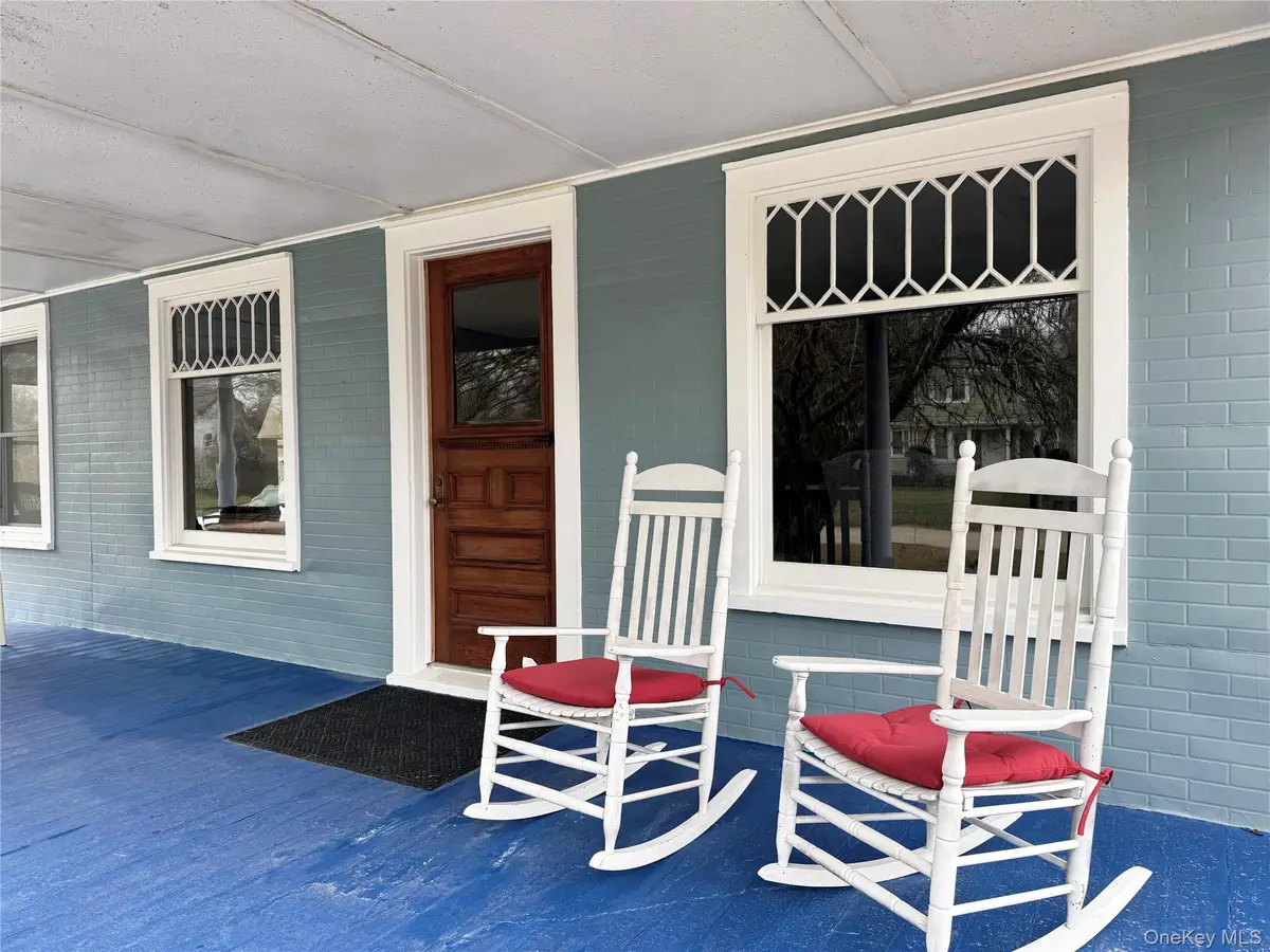 630 New Suffolk Road, Cutchogue, NY 11935 - #1