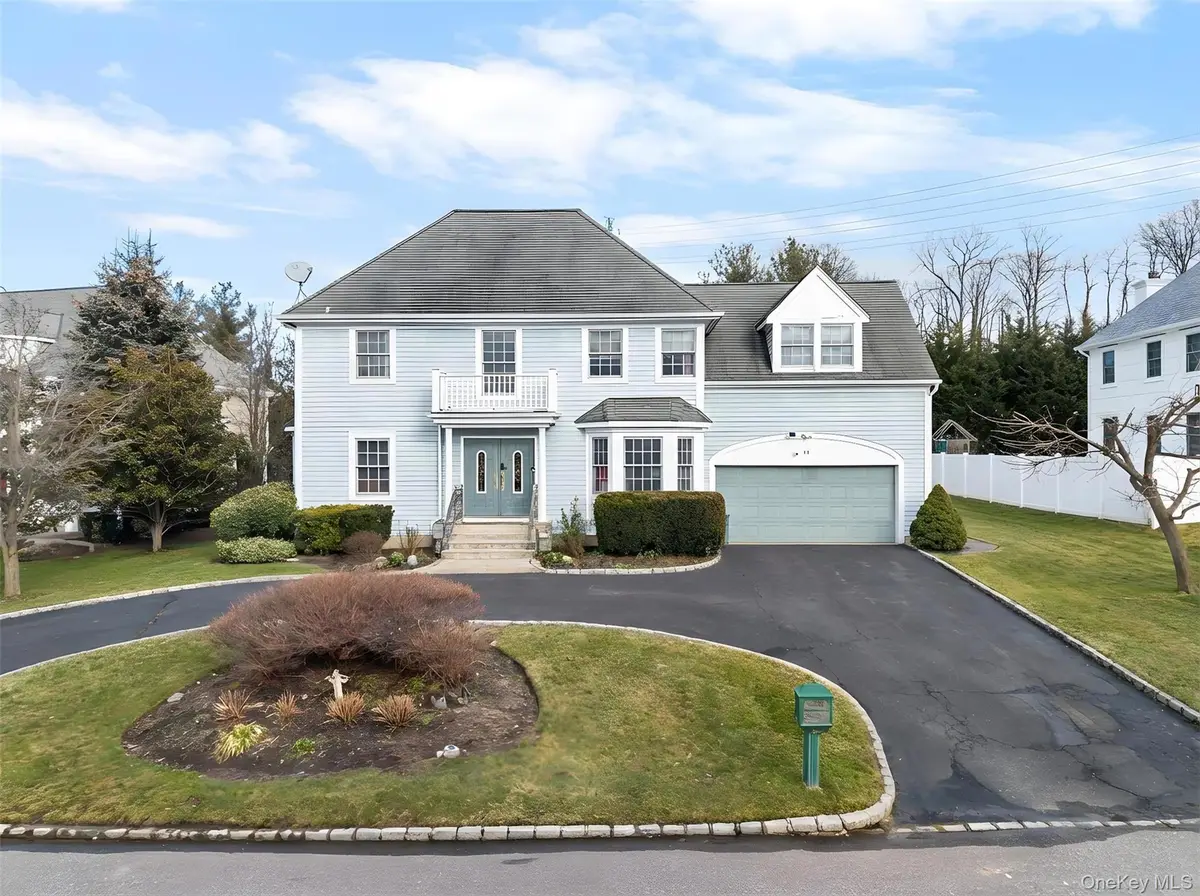 14 Mackay Way, Roslyn, NY 11576 - #1