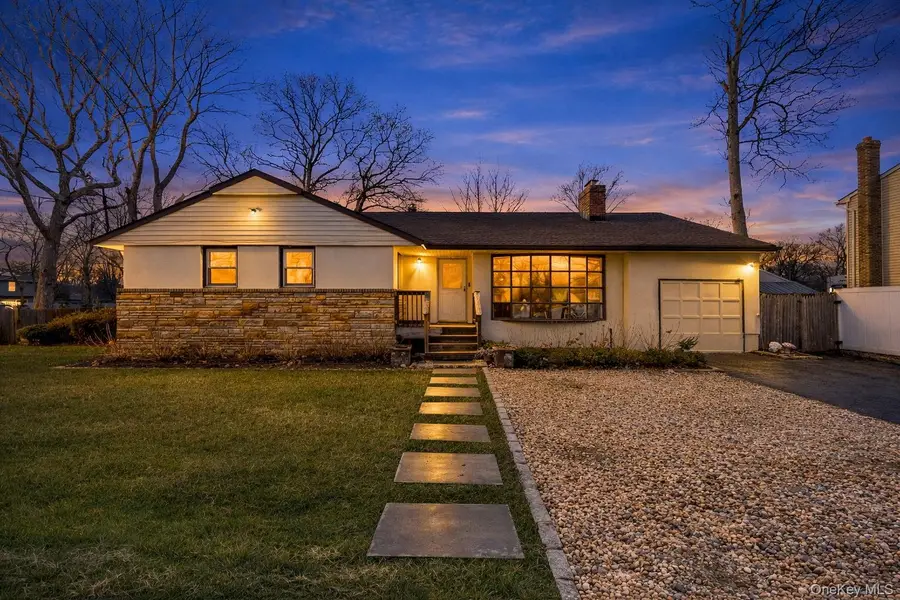 36 Maple Lane, Shirley, NY 11967 - #2