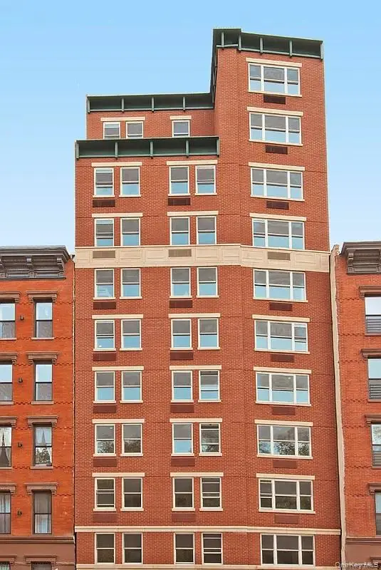 362 Saint Nicholas Avenue #6A, New York (Manhattan), NY 10027