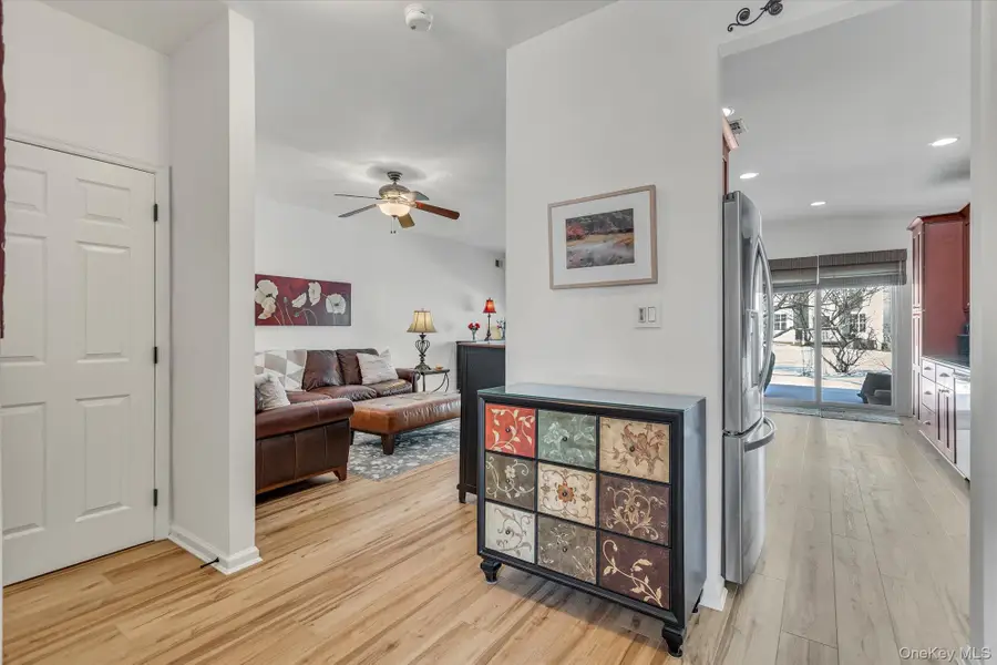 83 Manitou Trail, Kings Park, NY 11754 - #2