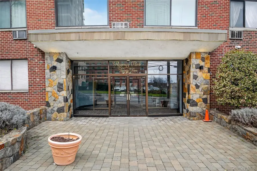 25 Lake Street #6F, White Plains, NY 10603 - #2