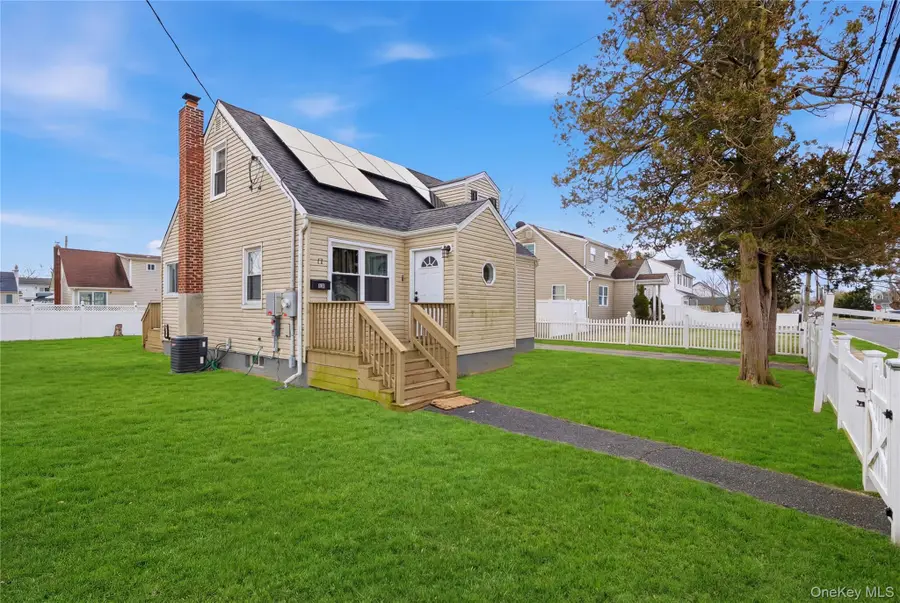 12 S Prospect Street, Copiague, NY 11726 - #3