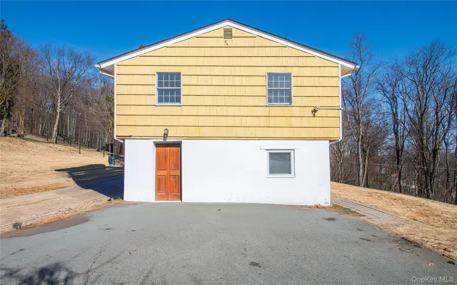 18 Russo Drive, Newburgh, NY 12550 - #3