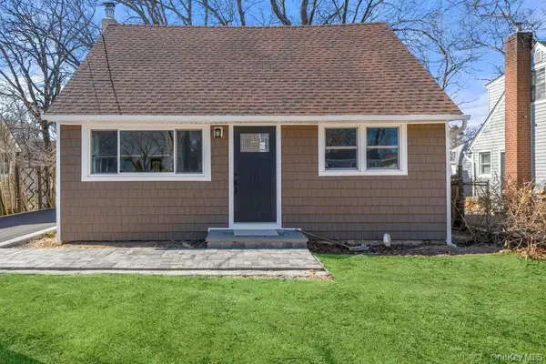 189 Trouville Road, Copiague, NY 11726