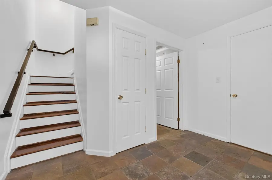 15 Helen Court, Beacon, NY 12508 - #3