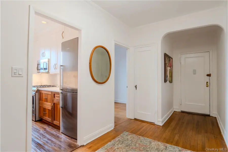 21 Barstow Road #5K, Great Neck, NY 11021 - #3