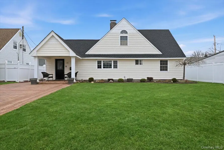 25 Gleaner Lane, Levittown, NY 11756 - #2