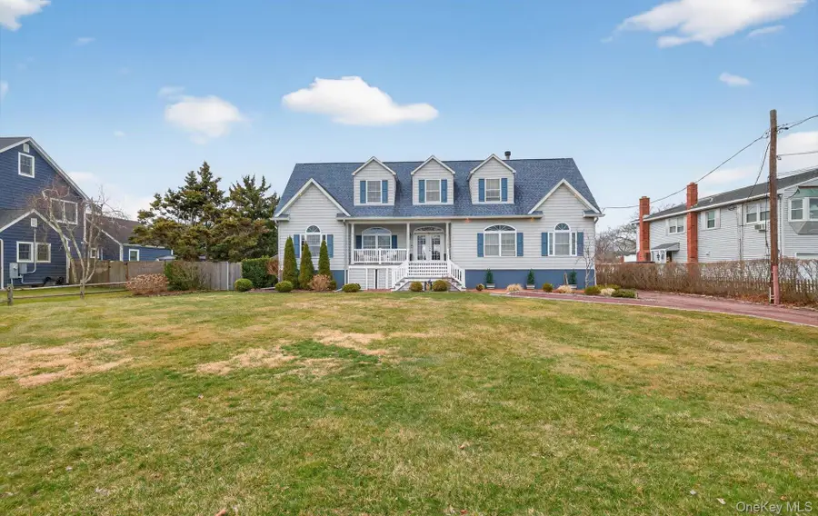 108 Awixa Avenue, Bay Shore, NY 11706 - #2