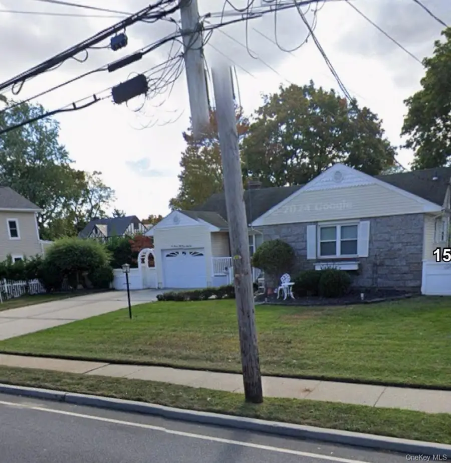 158 Lincoln Avenue, Rockville Centre, NY 11570 - #2