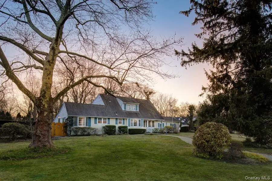 43 Carnegie Avenue, Huntington, NY 11743 - #2