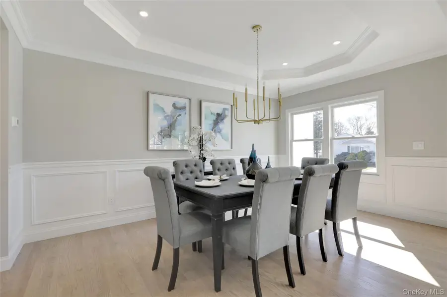 27B Belmont Circle, Syosset, NY 11791 - #3