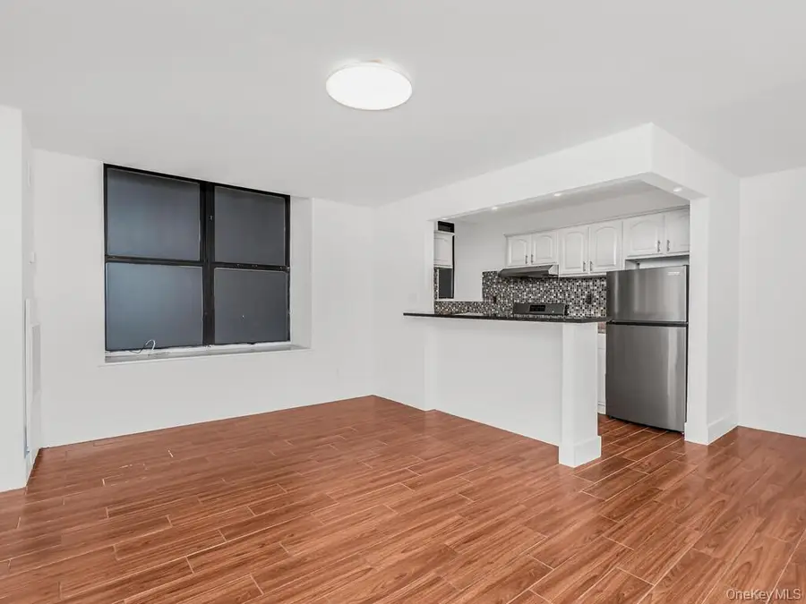 581 Academy Street #GLE, New York, NY 10034 - #3