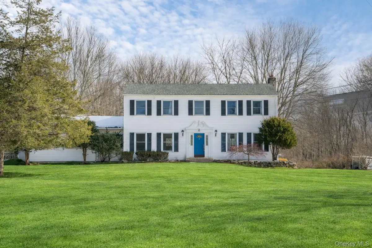 6 Eisenhower Court, Hopewell Junction, NY 12533 - #1