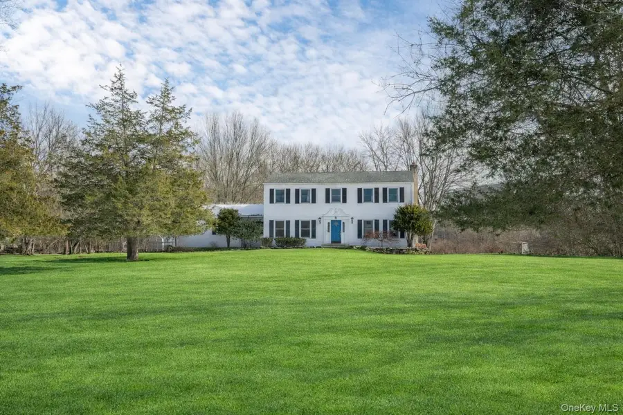 6 Eisenhower Court, Hopewell Junction, NY 12533 - #2