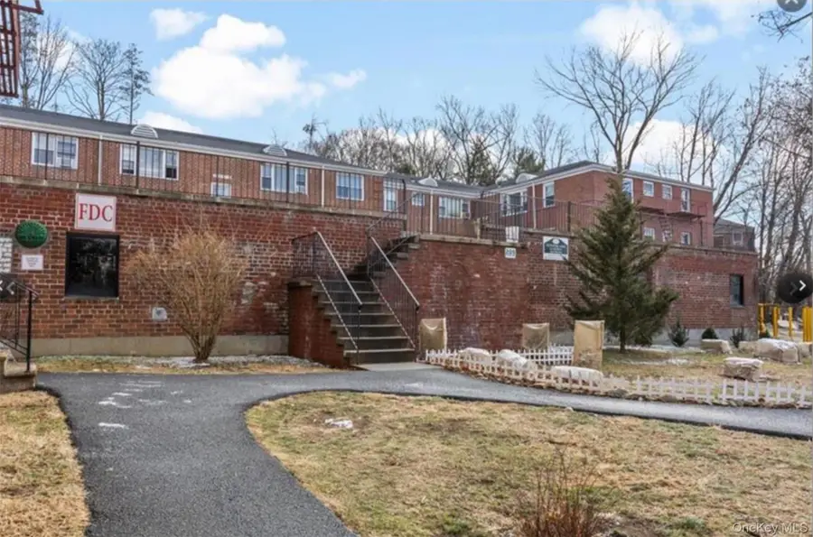 205 West Post Road #2H, White Plains, NY 10606 - #2