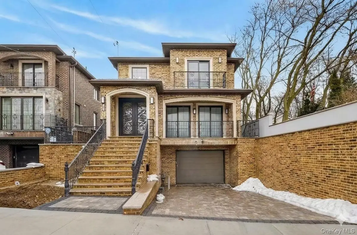 14-09 133rd Place, College Point, NY 11356 - #1