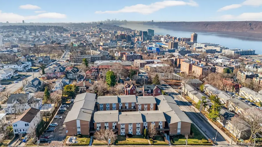 150 Glenwood Avenue #F5, Yonkers, NY 10703 - #2