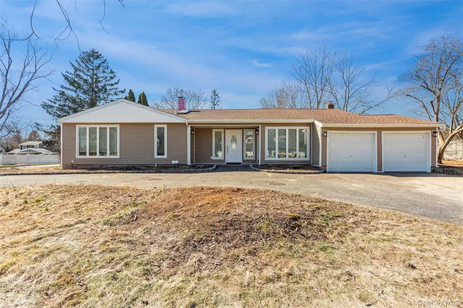 12 Fowler Lane, Mount Sinai, NY 11766 - #2