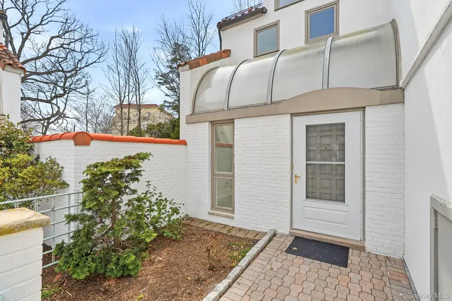 13 Kassel Court, Mamaroneck, NY 10543 - #3